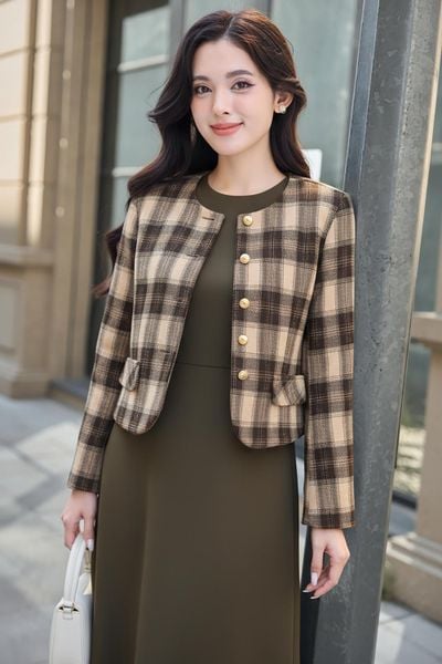  Áo khoác dạ vải kẻ dáng ngắn cổ tròn có nắp túi 