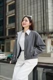  Áo khoác dáng ngắn phối sơ mi 
