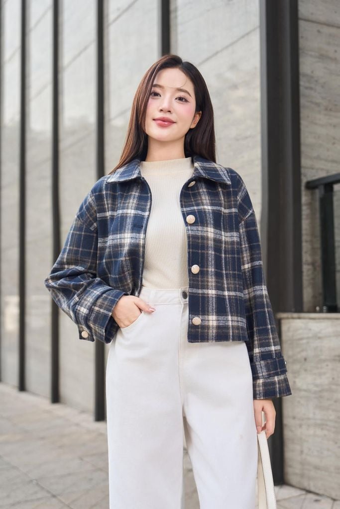  Áo khoác suông ngắn cổ đức có cá tay 