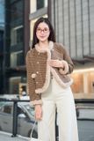  Áo khoác ngắn dạ Tweed phối lông cừu cổ tròn họa tiết nanh sói 