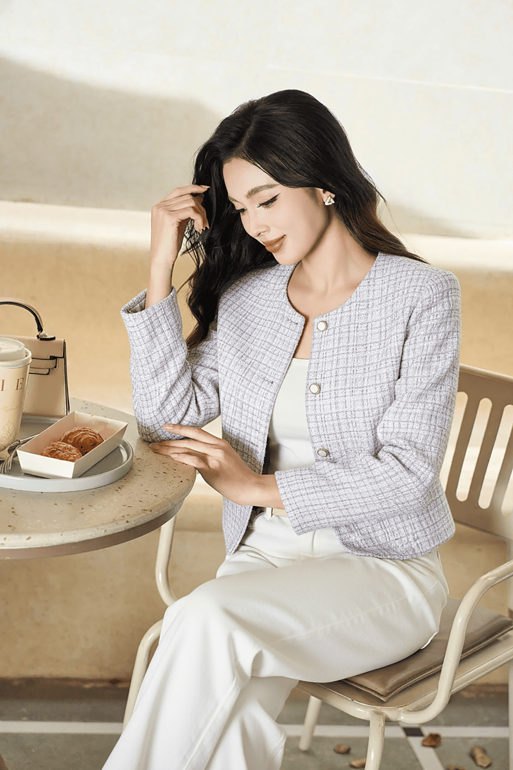 Kết hợp cùng các gam màu trung tính