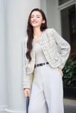  Áo khoác dáng ngắn phối viền cổ tròn 