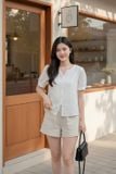  Áo blouse nữ thô thêu tay cộc cổ V phối cúc ngọc 