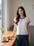  Áo thun họa tiết tay liền phối viền cổ tròn 