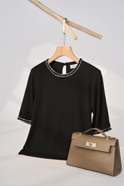  Áo tay lỡ cổ tròn phối dây trang trí 