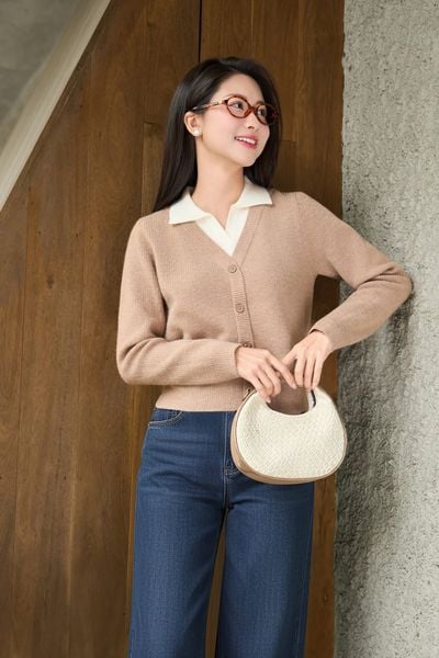 Áo dài tay Vải Len lông thỏ dệt dài tay phối cổ đức