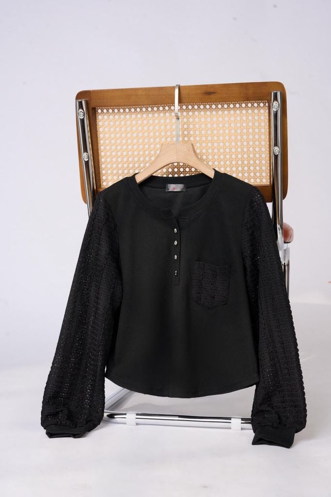  Áo nỉ lông cừu phối tay ren dệt nổi 3D dáng suông cổ trụ 