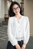  Áo kiểu cổ tròn dài tay gấu ren chất thô thêu nữ tính 