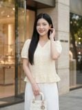  Áo thô thêu tay cộc cổ V gấu Peplum 