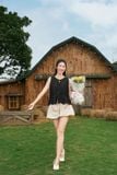  Áo thô thêu sát nách cổ tròn nhún eo thắt nơ 