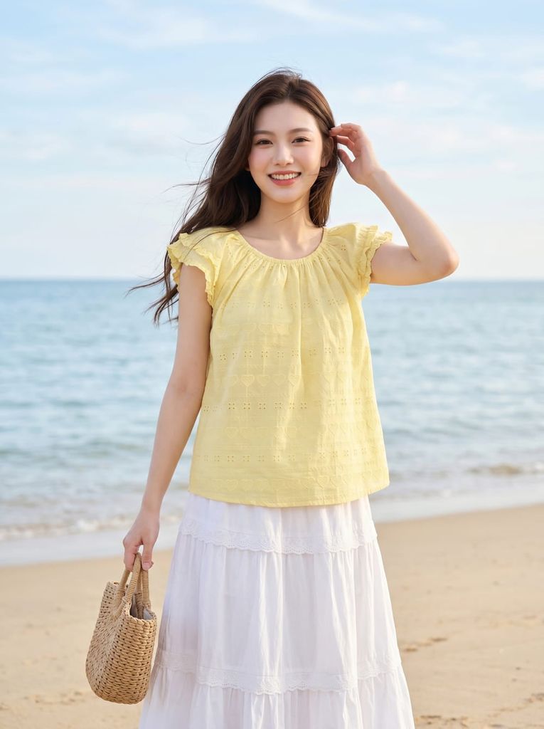  Áo kiểu thô thêu cổ tròn tay bèo 2 tầng 