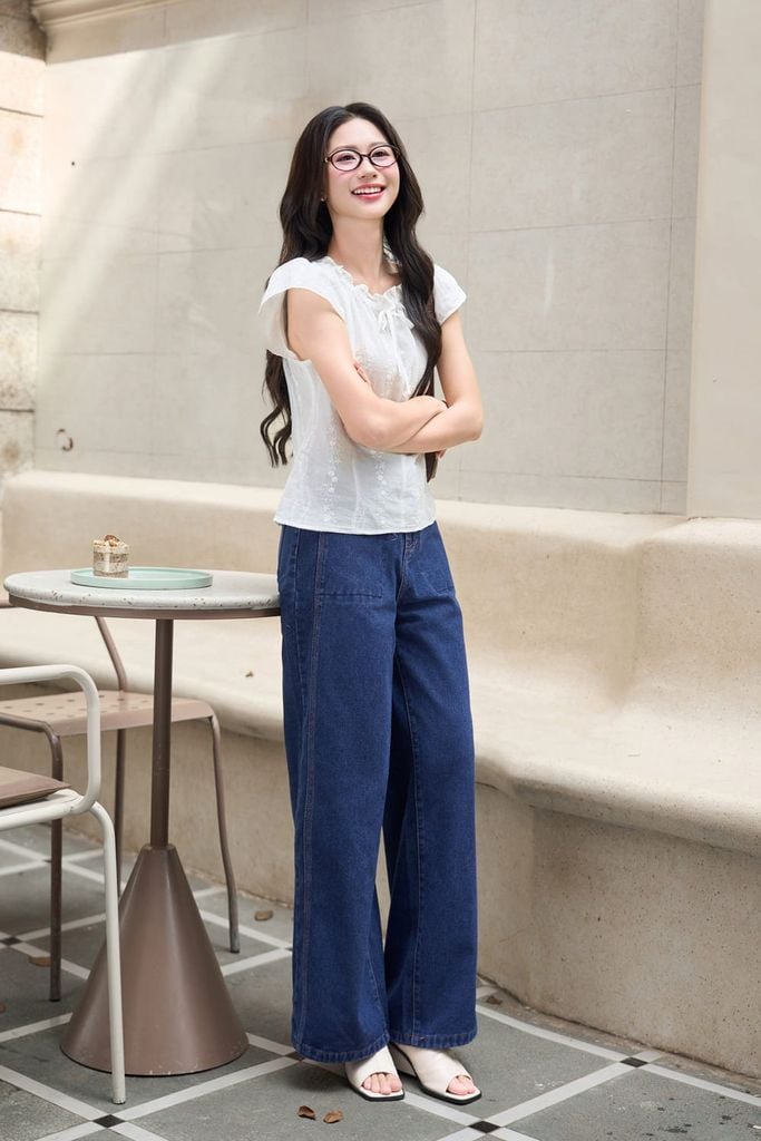  Áo kiểu tay cánh tiên cổ rút bèo chất thô thêu 