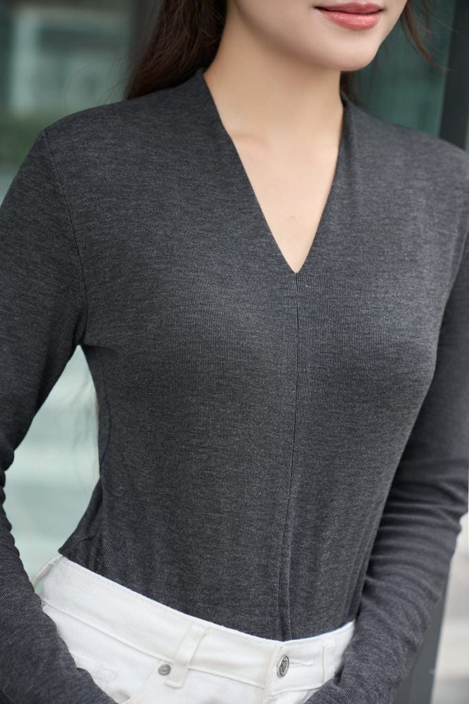  Áo nữ vải nỉ tăm lông cừu dáng dài tay cổ V leo 