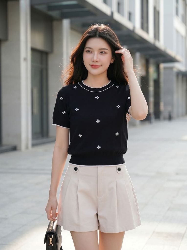  Áo dệt sợi cotton cổ tròn tay cộc phối viền gấu bo họa tiết 