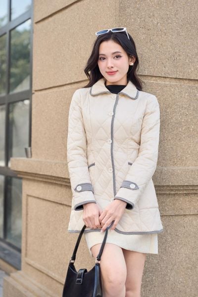  Áo phao chần trám nữ dáng lửng lõi bông siêu nhẹ Vera cổ đức phối viền 