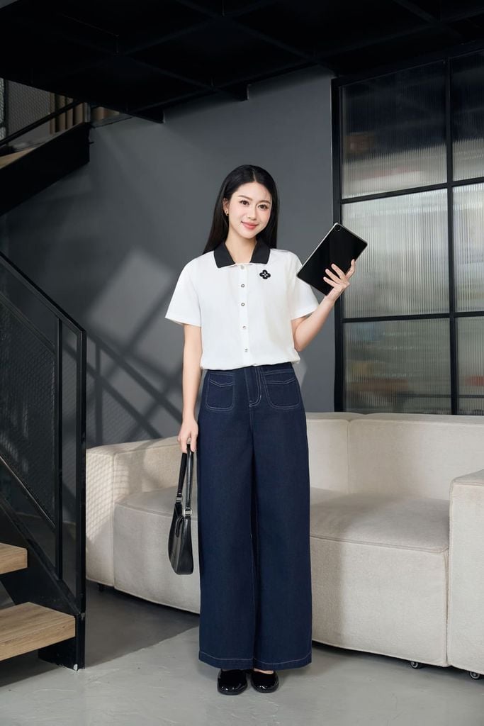  Áo sơ mi vải thô gió tay cộc gấu rút phối cổ 