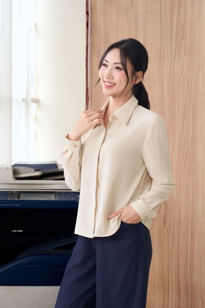  Áo sơ mi lụa tuyết nẹp giấu khuy 