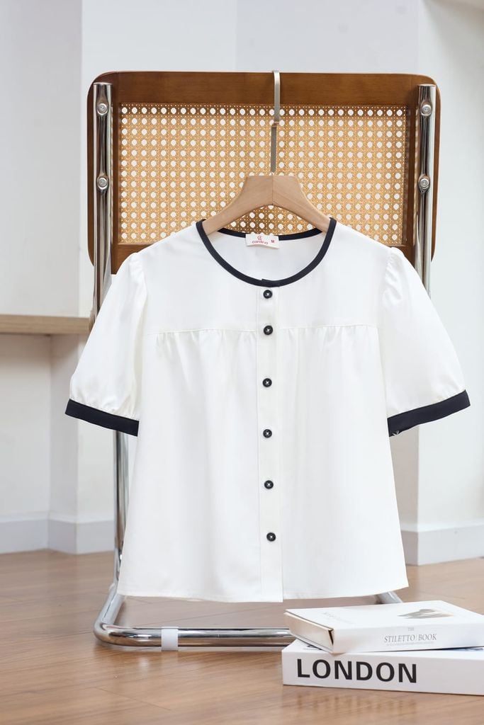  Áo sơ mi thô tuyết cổ tròn phối viền tay bồng 