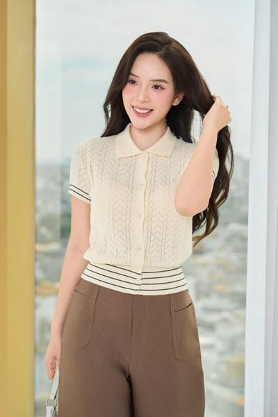  Áo sợi cotton tay cộc cổ đức phối viền gấu 