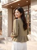  Áo kiểu dài tay ren dọc thân bèo gấu 