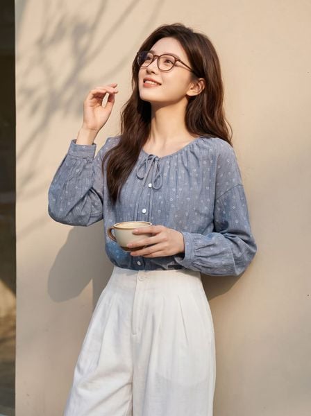  Áo thô gió cổ nhún chấm bi dài tay 