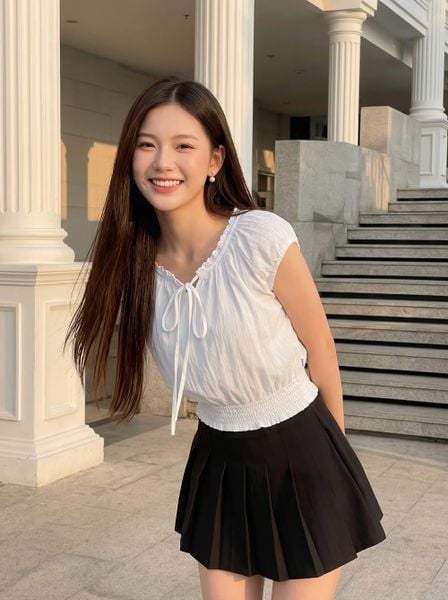  Áo thô gió croptop vai chờm bo gấu tôn eo 