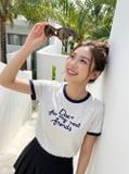  Áo thun cổ tròn tay cộc thêu chữ phối 