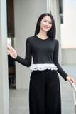  Áo croptop nữ Cardina tăm lạnh dài tay cổ tròn gấu bèo 