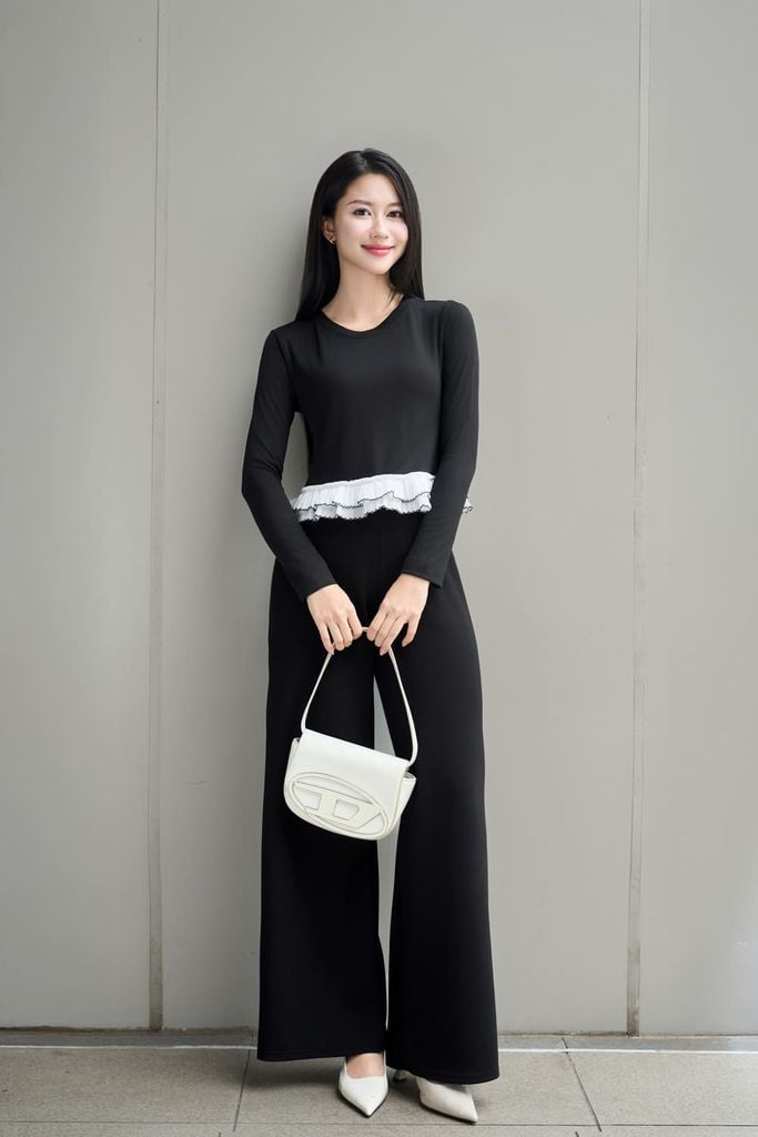  Áo croptop nữ Cardina tăm lạnh dài tay cổ tròn gấu bèo 