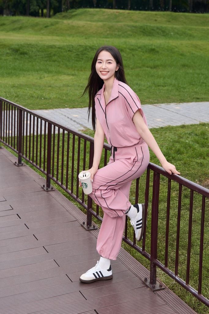  Quần Dài Nữ Younger by Cardina Dáng Suông Vải Thô Gió Breezy 