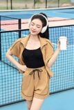  Áo khoác gió thô dáng croptop Breezy chun rút gấu 