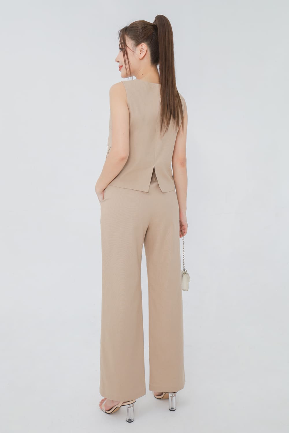 Set đồ Linen (Vải lanh) mộc mạc và sang trọng