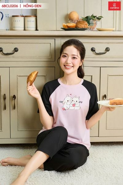  Bộ đồ cotton lửng cổ tròn phối tay Raglan họa tiết hoạt hình 