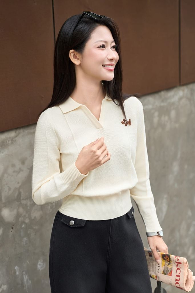  Áo dài tay cổ V mở bo gấu tạo eo 