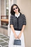  Áo cardigan len cotton cổ tim dệt nổi kẻ tay lỡ 