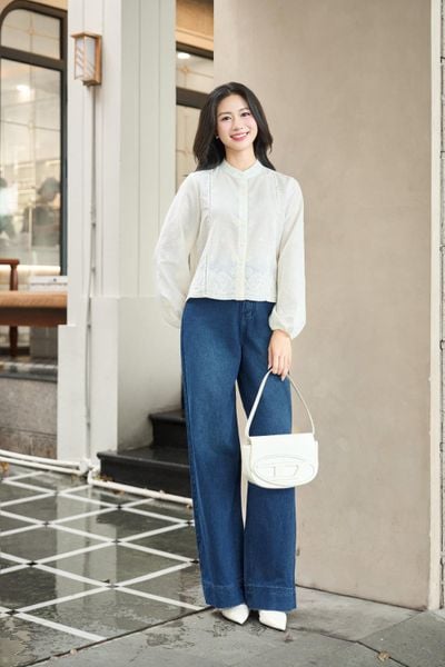  Áo sơ mi croptop cổ tàu tay chuông phối chun chất thô thêu 