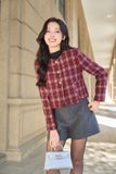  Áo khoác dạ tweed họa tiết kẻ dáng ngắn Retrochic 
