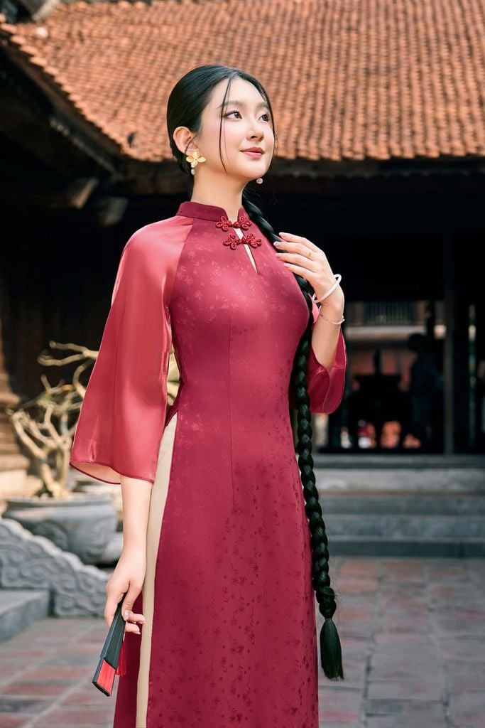  Áo dài Duyên Hỷ chất lụa Tô Châu in vân hoa chìm (Giá không kèm quần) 