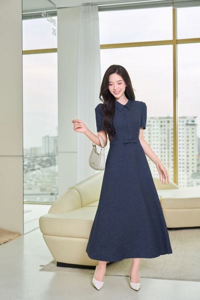  Đầm denim tay cộc cổ đức dáng xòe 