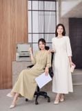  Đầm gân dọc cổ tròn trang trí ren 