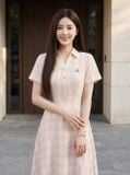  Đầm sơ mi thô kẻ cổ v có trang trí ngực 