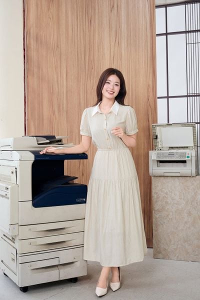  Đầm sơ mi thô kẻ chun eo, lá cổ khác màu 