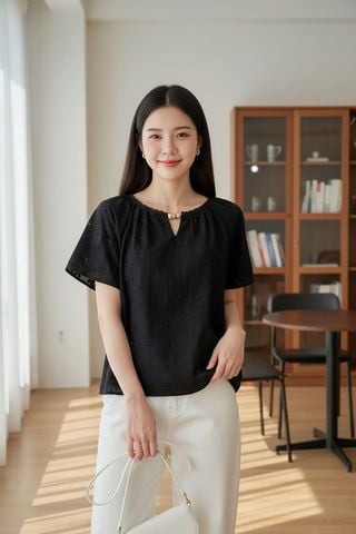 Áo thô nữ thêu tay cộc Raglan cổ tròn phối viền