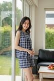  Bộ đồ nữ thô kẻ sát nách cổ tròn phối bèo xếp ly 
