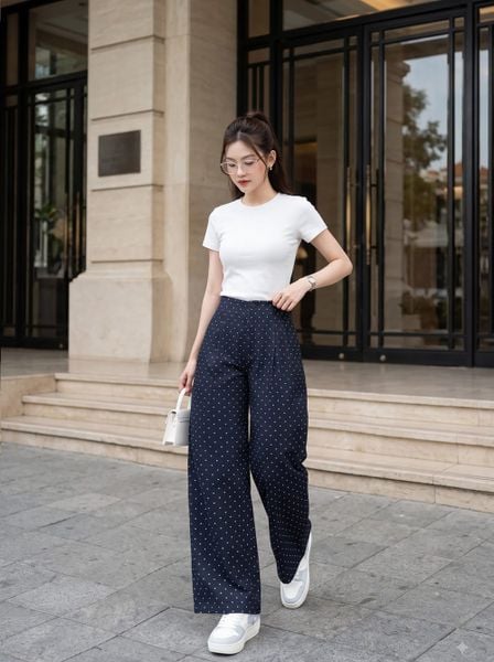  Quần denim ống suông cạp liền chấm bi 