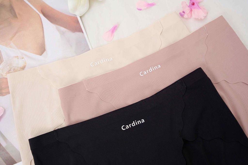  Quà tặng - Quần lót nữ Cardina dòng Younger vải su lạnh thiết kế không đường may vạt chéo viền sóng 