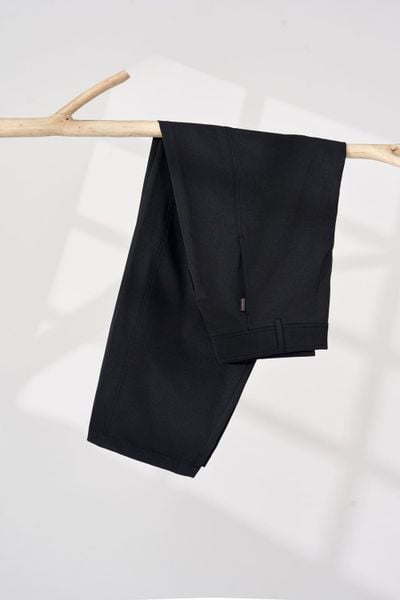  Quần dài nữ Cardina vải gió kaki dáng Barrel cạp cao túi dọc 