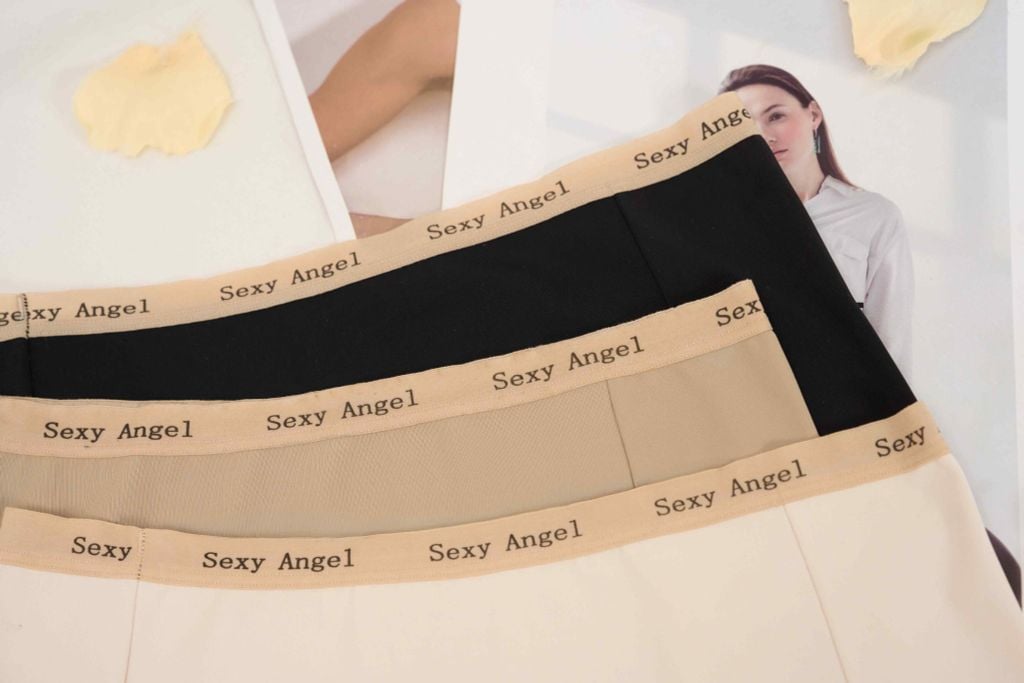  Quà tặng - Quần lót nữ Cardina dòng Younger vải su lạnh thiết kế cạp Sexy Angel 