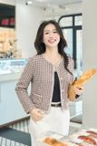  Áo khoác dạ tweed dáng ngắn phối viền túi ốp 