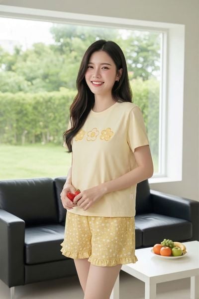  Bộ đồ nữ Cotton đùi cổ tròn tay cộc họa tiết hoa thêu 